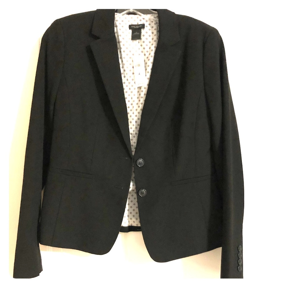 NWT  Anne Taylor Suit Jacket Size 4